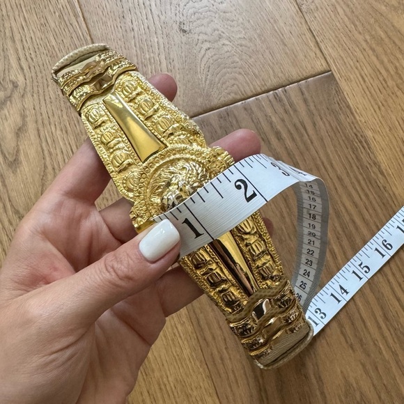 Judith Lieber Vintage 80s Lionshead Adjustable Snakeskin Belt - Cream & Gold - Picture 13 of 13